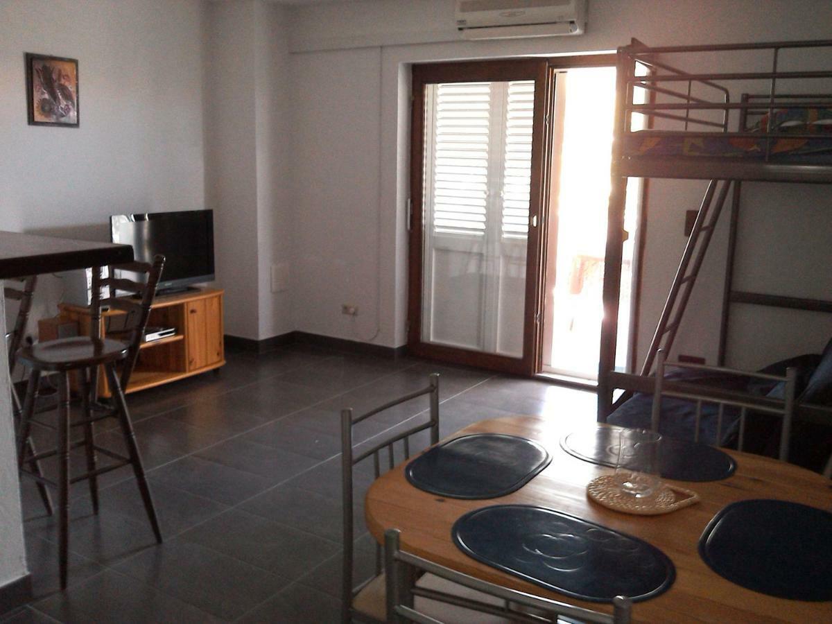 פובליאנה Ferienwohnung-Apartment Bootsliegeplatz Nach Anfrage מראה חיצוני תמונה